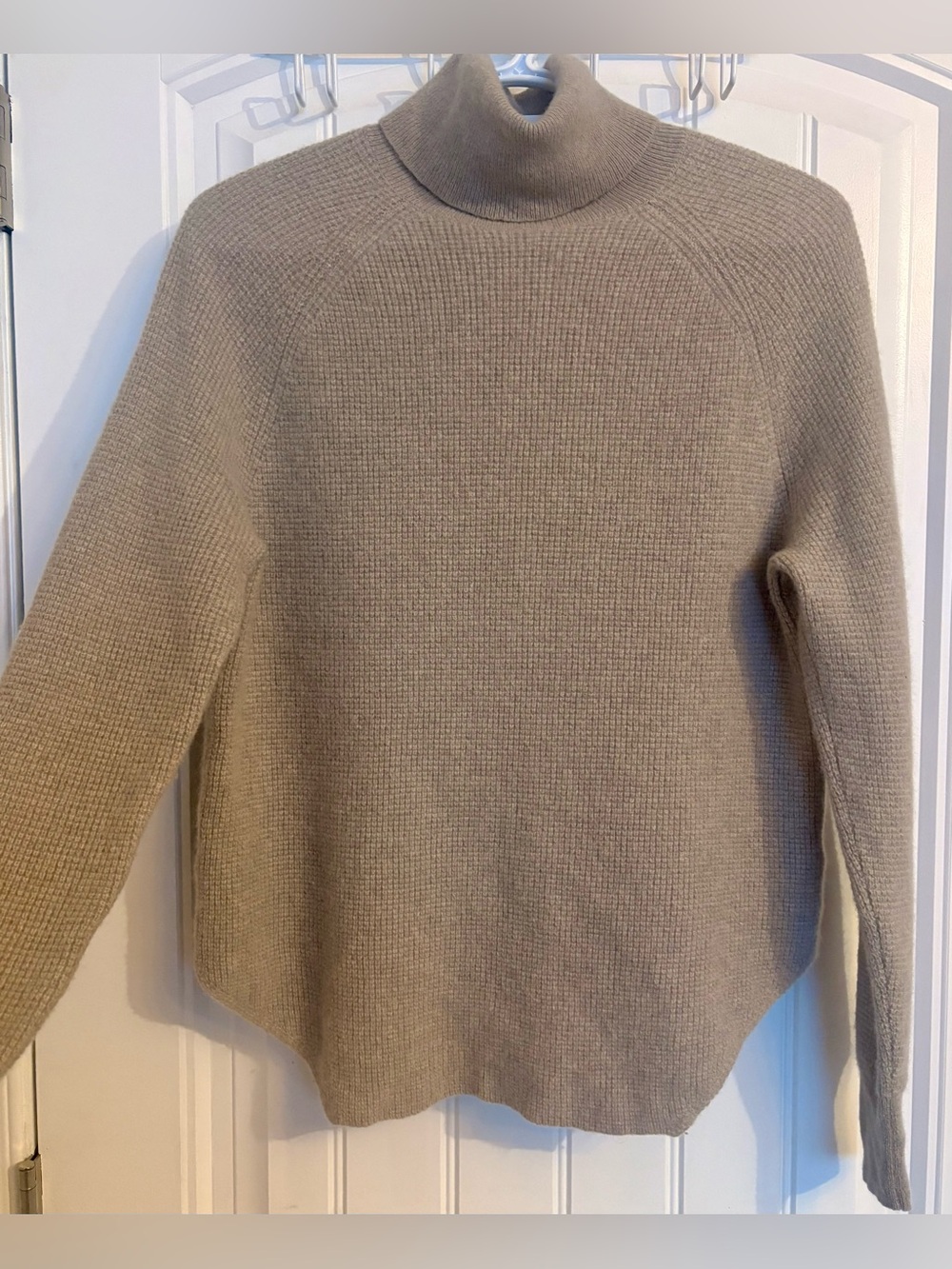 Saks Fifth Avenue Cashmere Taupe Turtleneck Sweater - Small